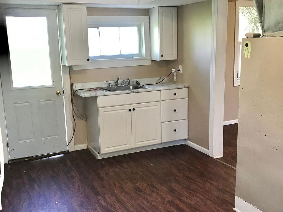 Huge Kitchen, with lots of room for entertaining.