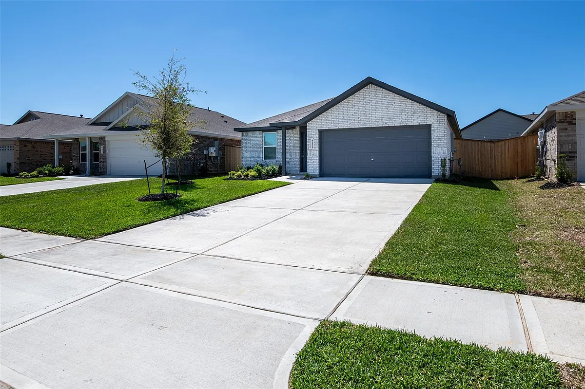 Building Photo - 6435 Begonia Trellis Dr