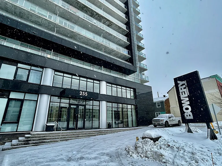 255 Bay St #910 — Photo 3