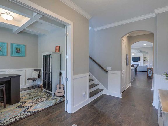 2nd image of 629 Vickery Park Dr