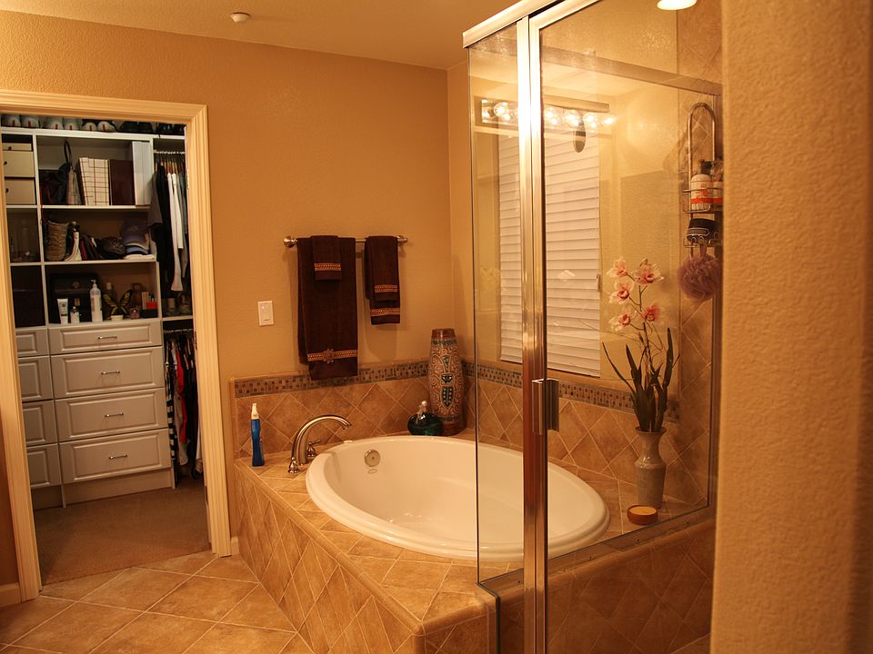 2nd image of 4460 Billings Cir