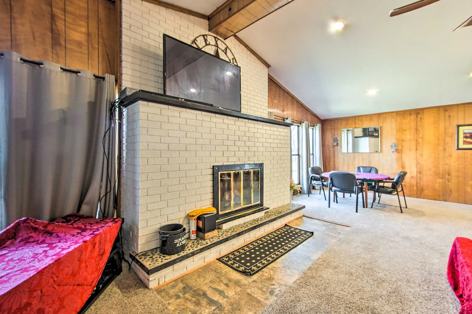 5 bed, 4.0 bath, 2292 sqft, $3,618 — Photo 2