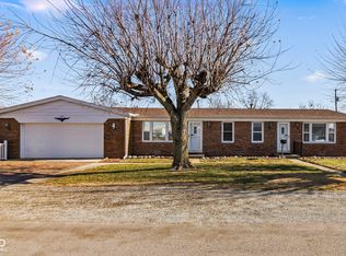 122 4th St, Tipton, IN 46072