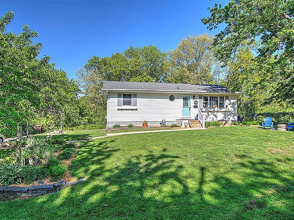 1st image of 2543 S Peachtree Ct