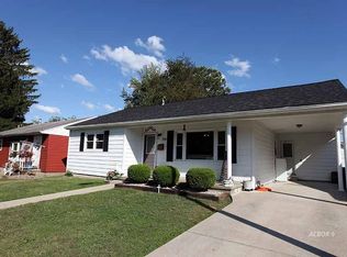 1110 Adrian Ave, Gallipolis, OH 45631