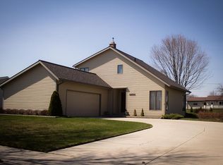 4404 Fleetwood Dr, Manitowoc, WI 54220