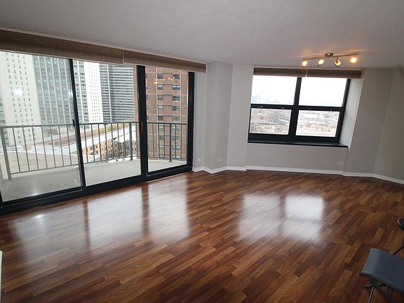 3rd image of 3660 N Lake Shore Dr APT 1111