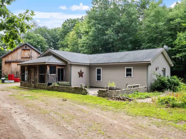 35 March Road, Sanbornton, NH 03269