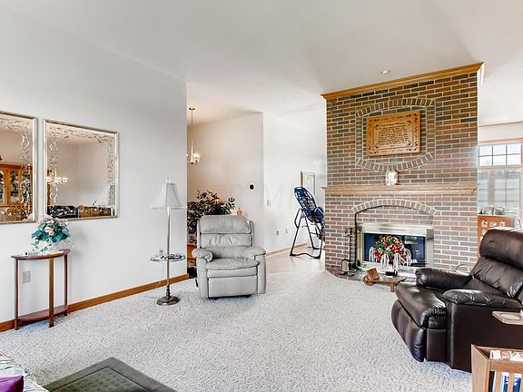4th image of 131 Canyon Villa Dr