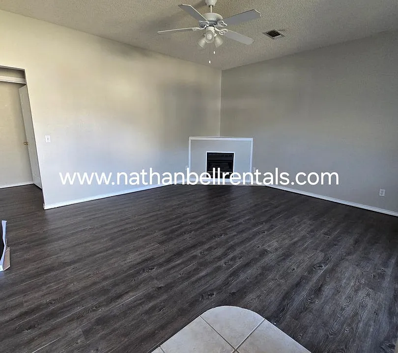2550 Briarwood Dr