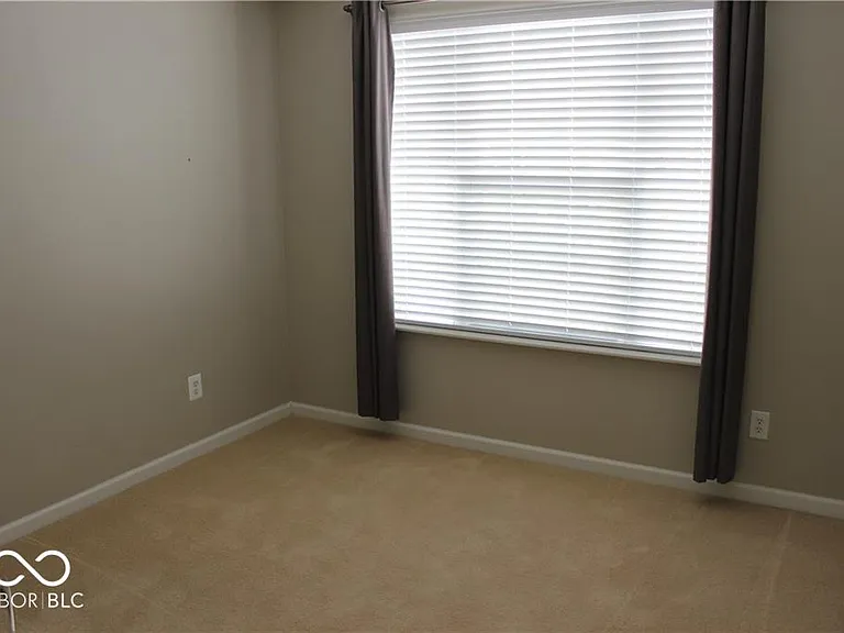 6255 Canterbury Dr — Photo 19