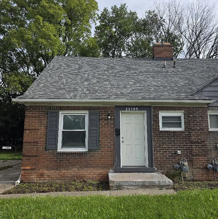 20105 Moross Rd