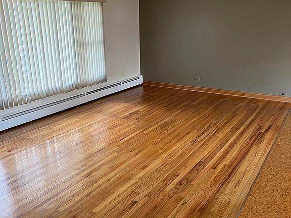 5th image of 1670 Channing Ct