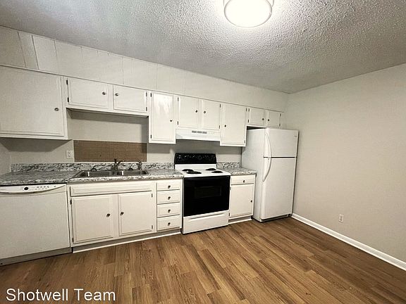 2nd image of 3113 Ginn Farm Dr APT 1