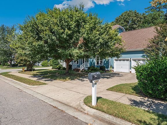 2nd image of 10901 Cokesbury Ln