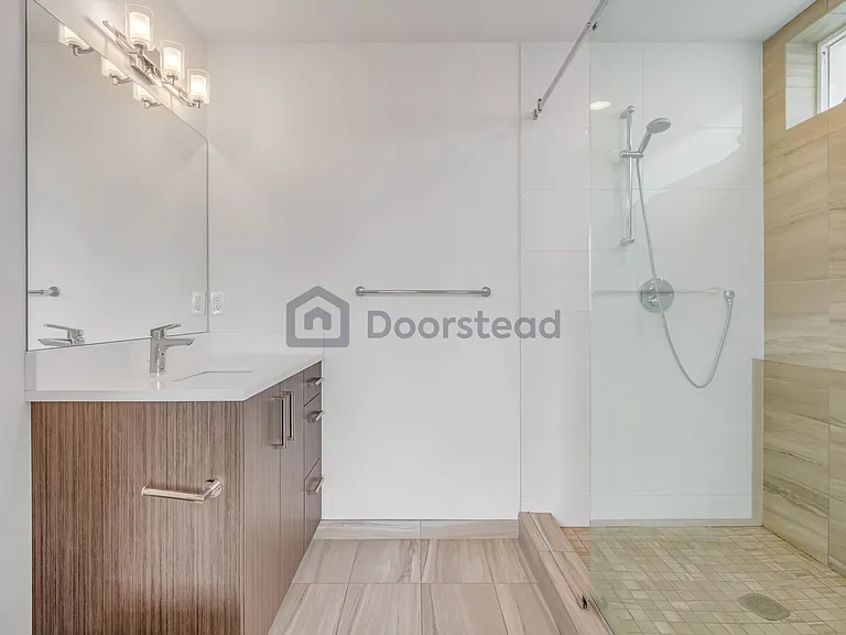 4226 Evanston Ave N — Photo 25