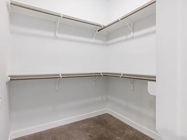 1114 N Olive St — Photo 18