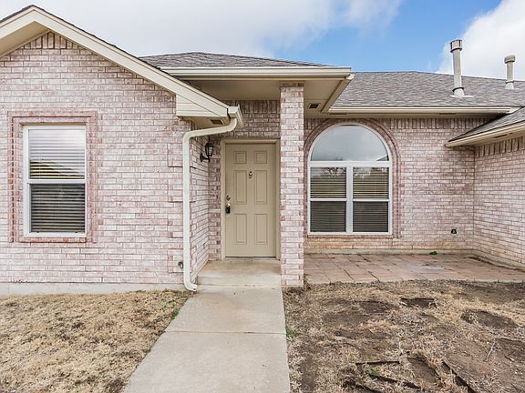 2nd image of 1701 Teakwood Cir