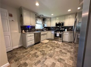 802 Oak St, Pattonsburg, MO 64670