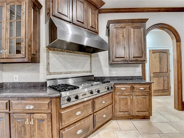 1540 Lipscomb Rd — Photo 15