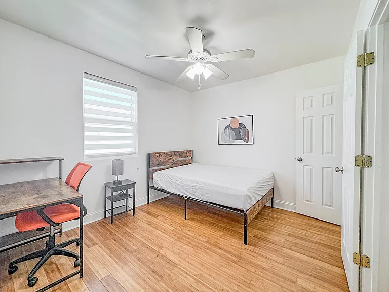 Room 12 Bedroom