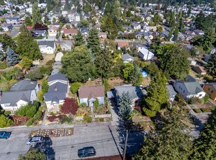 726 N 98th St, Seattle, WA 98103