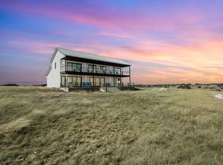 300 Junker Hill Dr, Fredericksburg, TX 78624