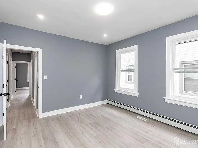324 Harper Pl #2 — Photo 5
