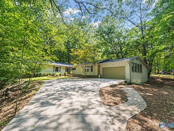 2nd image of 2513 Vista Dr SE