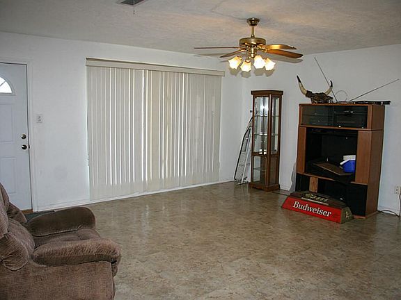 The living room is approximately 17 x 15