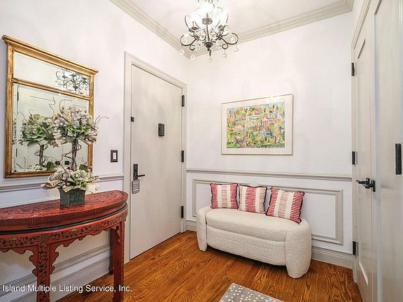 4th image of 90 Bay Landing St #6I