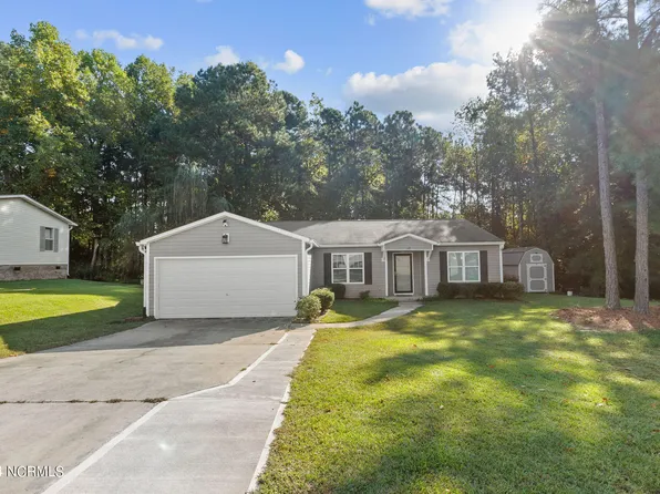 185 Jamestown Drive, Spring Lake, NC 28390