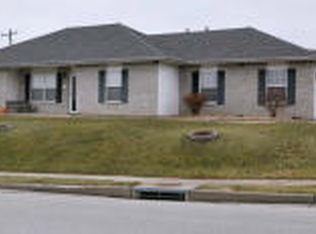 2411 Chouteau Ln, Boonville, MO 65233