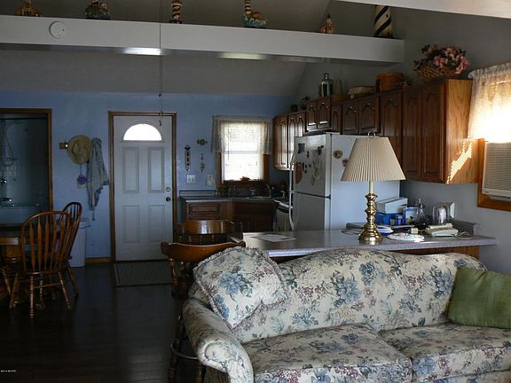 5th image of 7760 S Tulip Ln