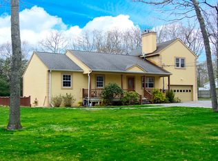 14 Queens Ln, East Hampton, NY 11937