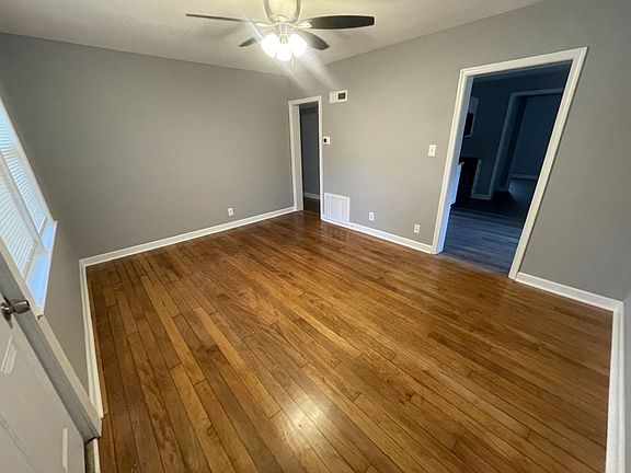 4th image of 19 Liberty St