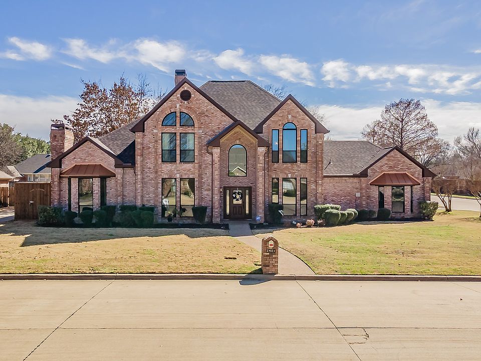 1st image of 2401 Spruce Ct