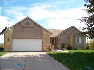 930 N Pin Oak Rd, Derby, KS 67037