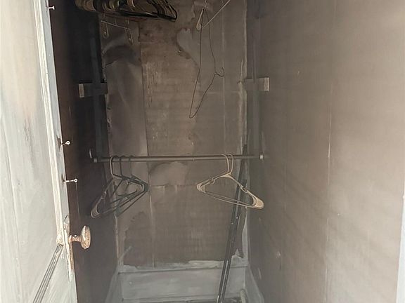 5th image of 8623 Lindbergh Ave
