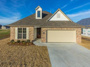 114 Bennington Ln, Youngsville, LA 70592