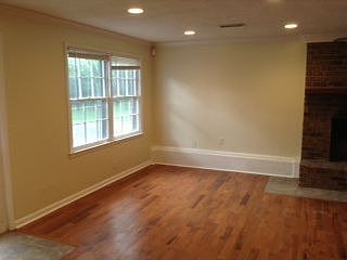 5th image of 310 Olympia Pl