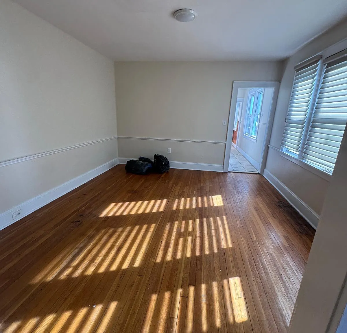 4 bed, $3,000 — Photo 4