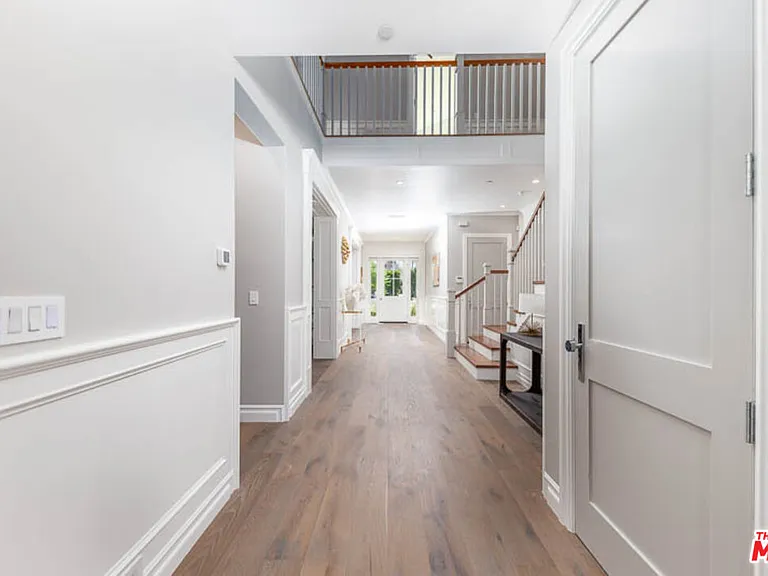 5054 Haskell Ave — Photo 8