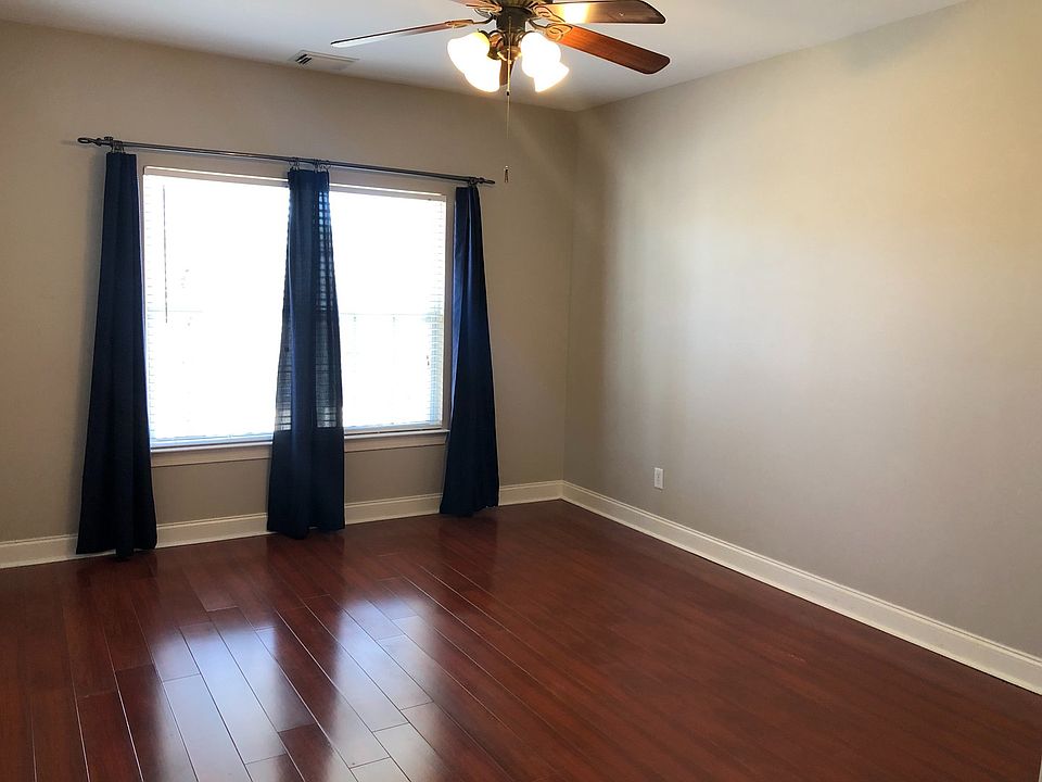 1st image of 3392 Redmon Hl