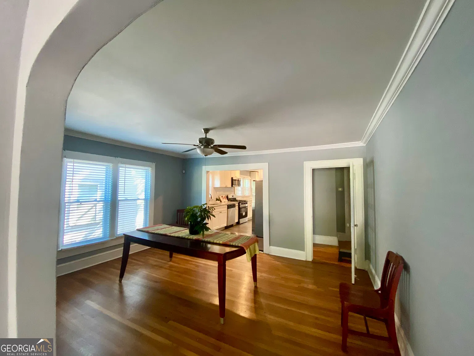 4 bed, 1753 sqft, $2,500 — Photo 4