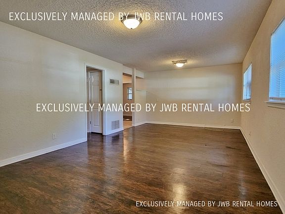 5th image of 5103 Redstone Dr