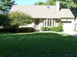 5310 Canterbury Rd, Fairway, KS 66205