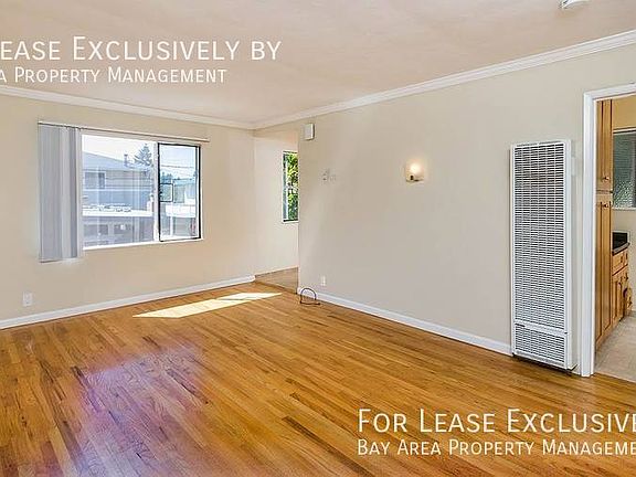 3rd image of 440 Laurel St APT 4