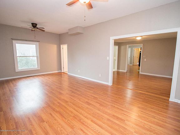 3rd image of 317 W Elm St #315