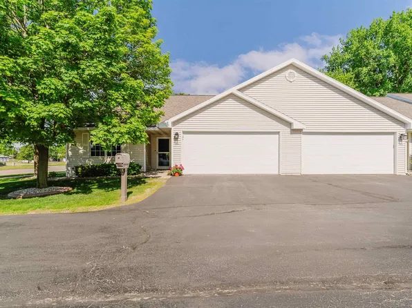 485 W Packer Ave, Oshkosh, WI 54901